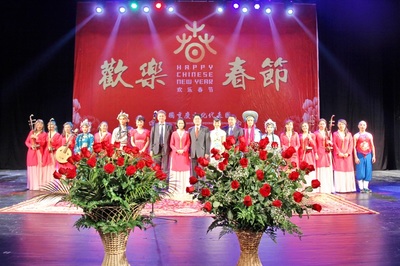弘扬中华文化 共庆马年新春——中国驻哈萨克斯坦使馆举办2014年“欢乐春节”文化活动纪实